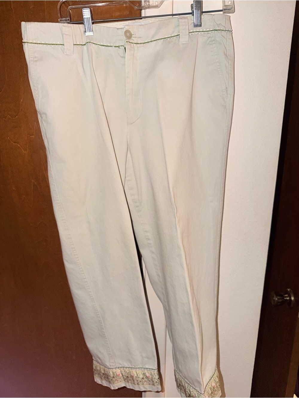GAP Cream Chino Capri with Embroidered Hem
